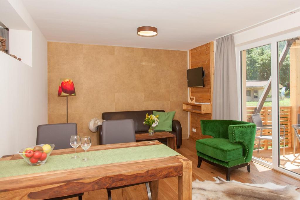 Апартаменты (Улучшенные апартаменты с 1 спальней), Hotel Garni Berghof