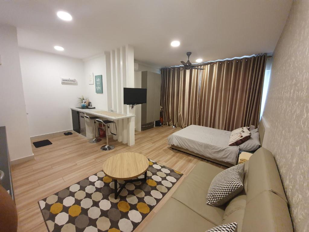 MHB 30 SUlTE EVO SOHO BANDAR BARU BANGI FREE NETFLIX AND WIFI photo 1