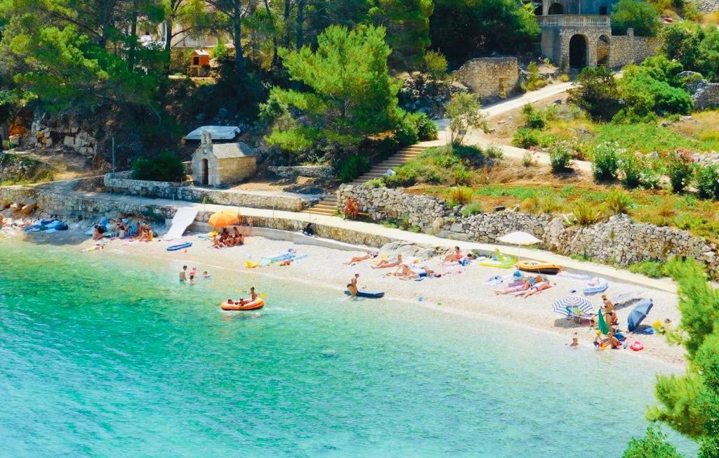 HVAR BEACH VILLA photo 3