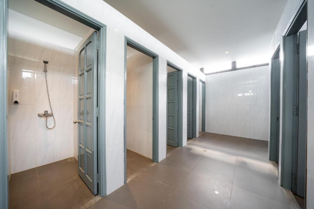 Bed Station Hostel & Pool Bar Hội An " Former Sunflower"