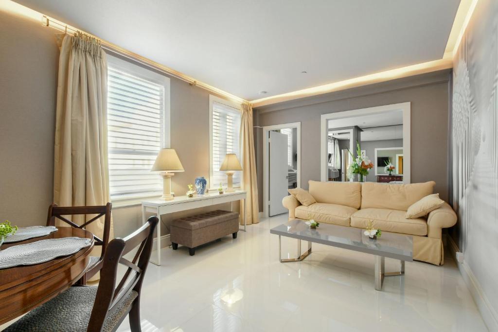 ORCHID SUITES - Historic Palm Beach Hotel Condominium photo 3