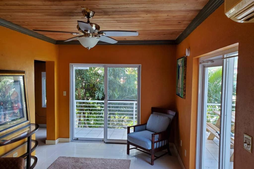 Havensight Haven 1BR/1.5BA photo 4