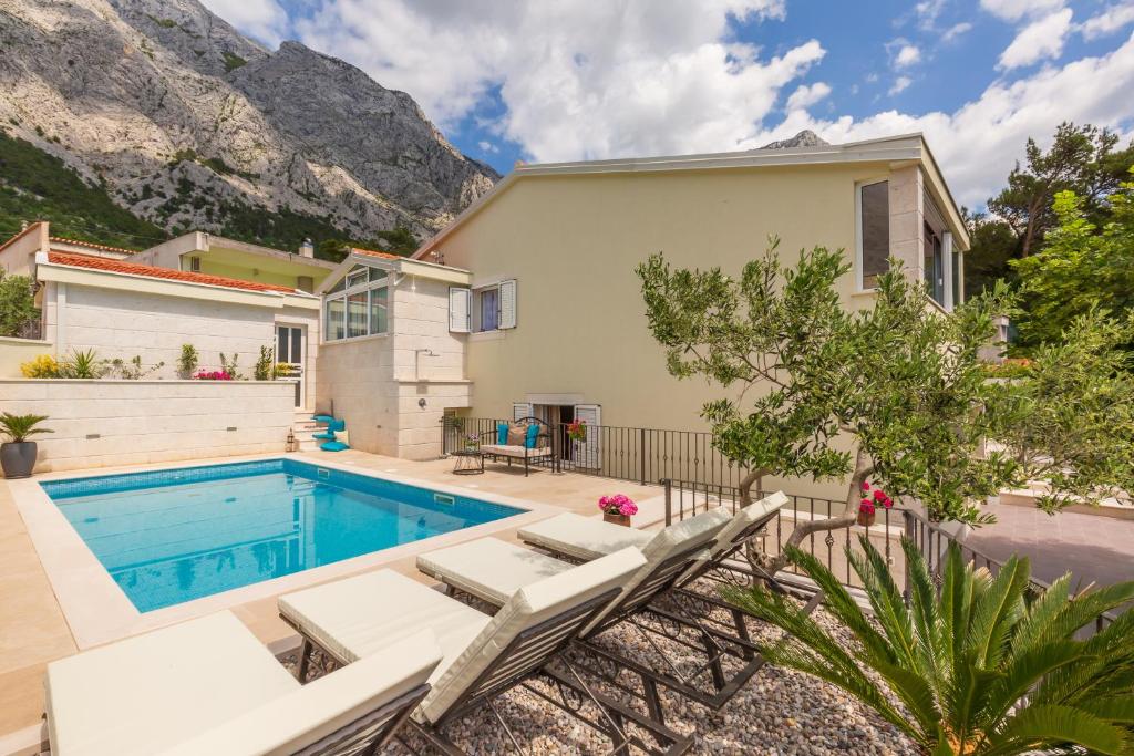 Villa Biston photo 1