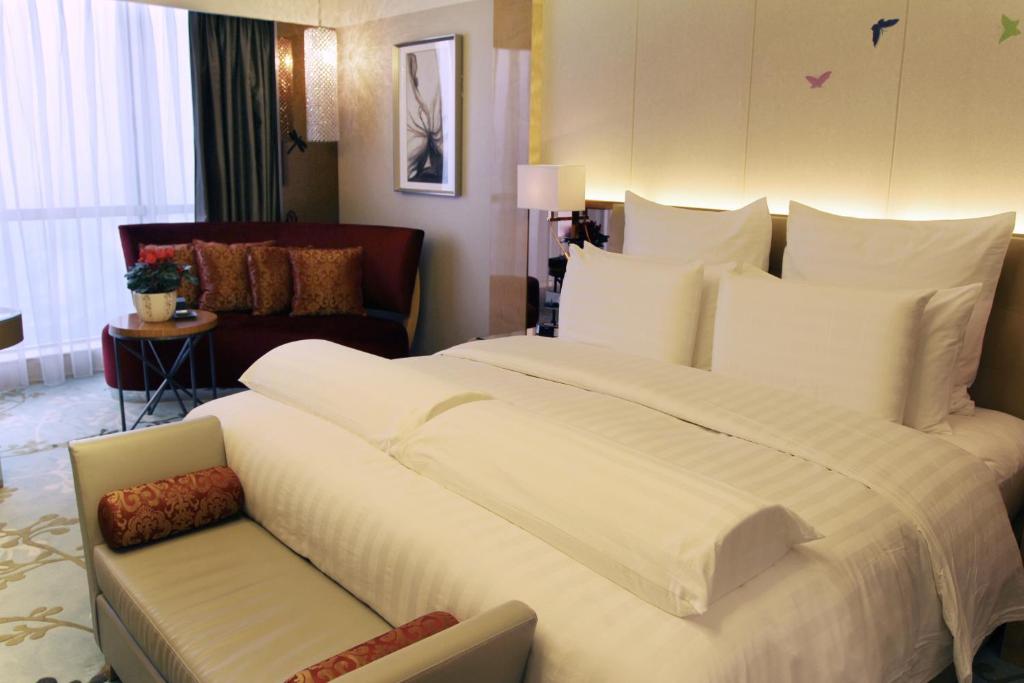 Pullman Linyi Lushang Room Type - Deluxe King Suite