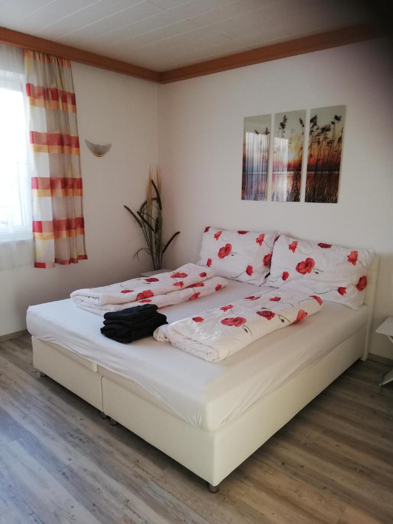 Ferienwohnung mit Blick auf die Buchensteinwand photo 4