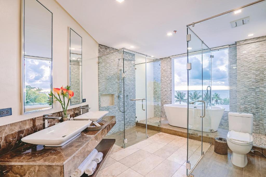 Сьюит (Президентский люкс), Boracay Ocean Club Beach Resort