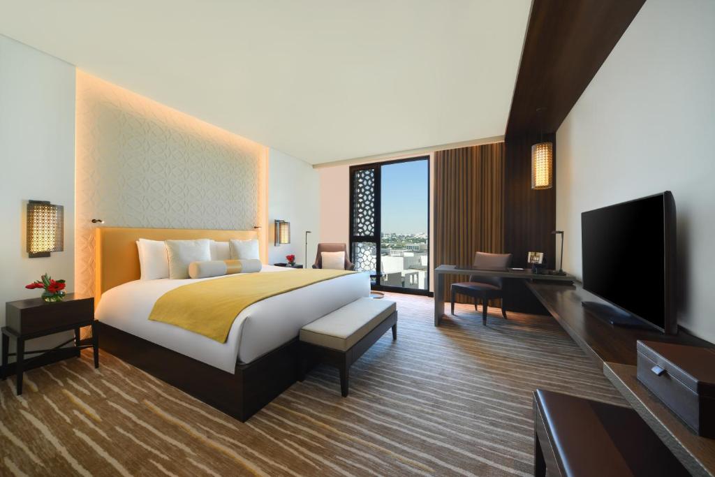 Двухместный (Улучшенный номер с кроватью размера «king-size»), Alwadi Hotel Doha - MGallery