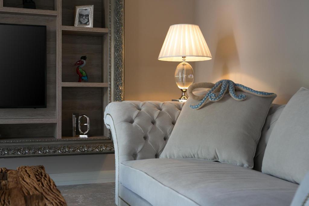 Villa Celeste by HMZ Villas photo 4
