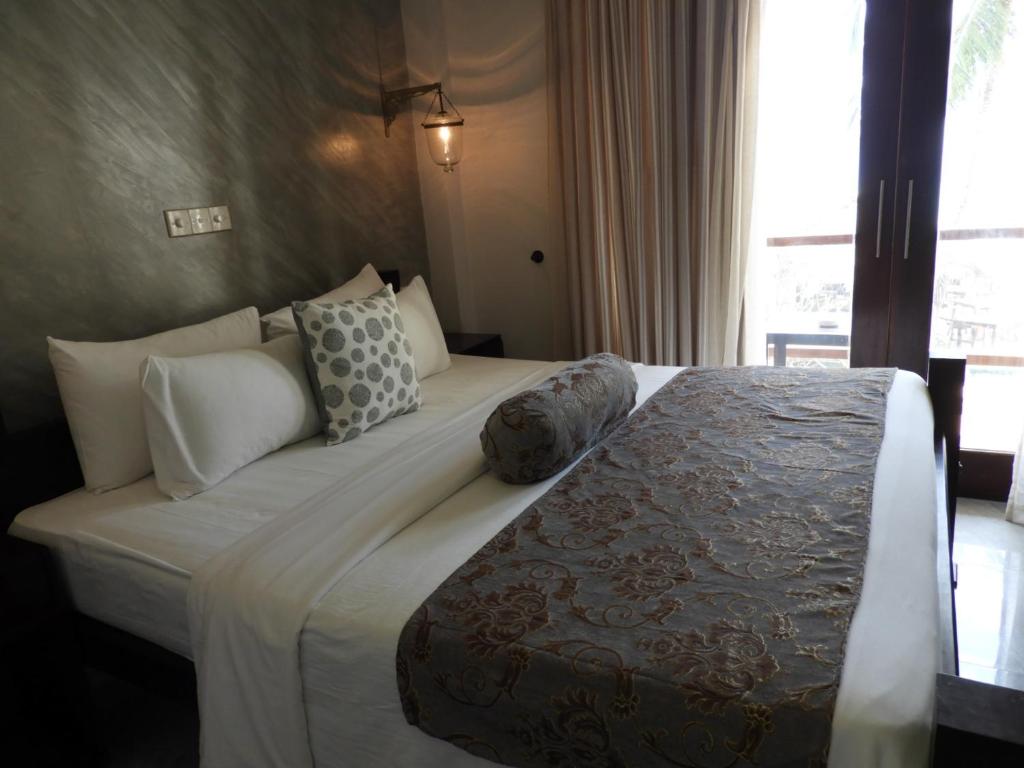 Двухместный (Двухместный полулюкс с 1 кроватью и видом на море), Sapphire Seas Beachfront Hotel