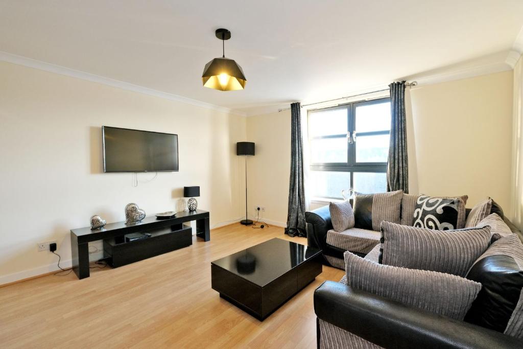 OrangeApartments Riverside Drive,5 Minutes from City Centre photo 1