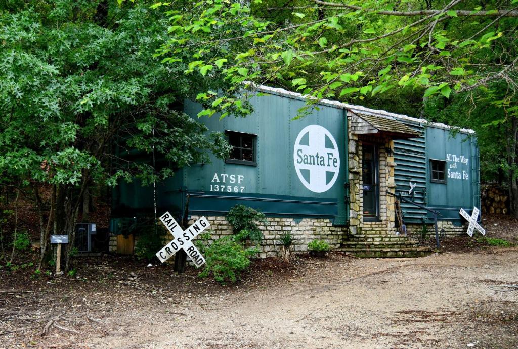 Country Woods Inn photo 3