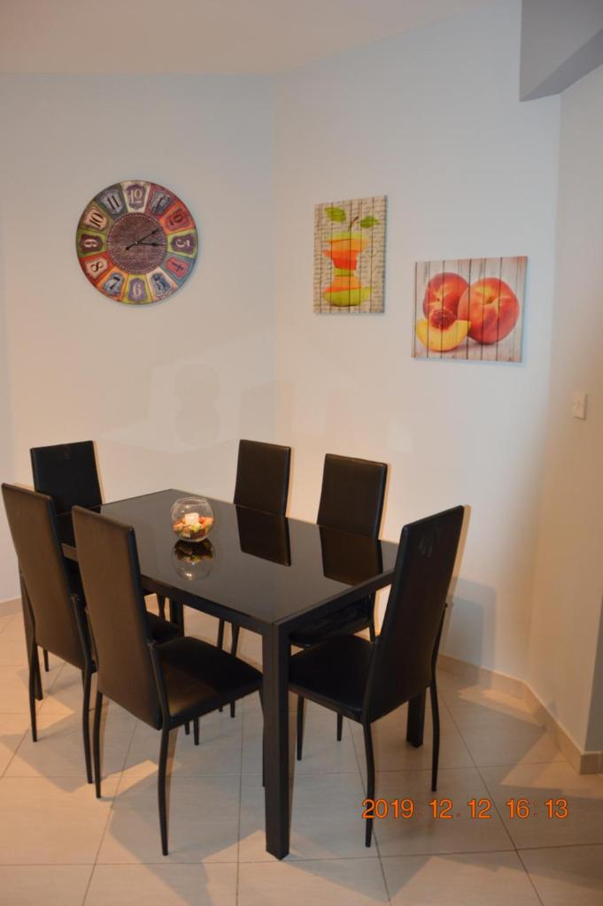 Luxury Apartment photo 4