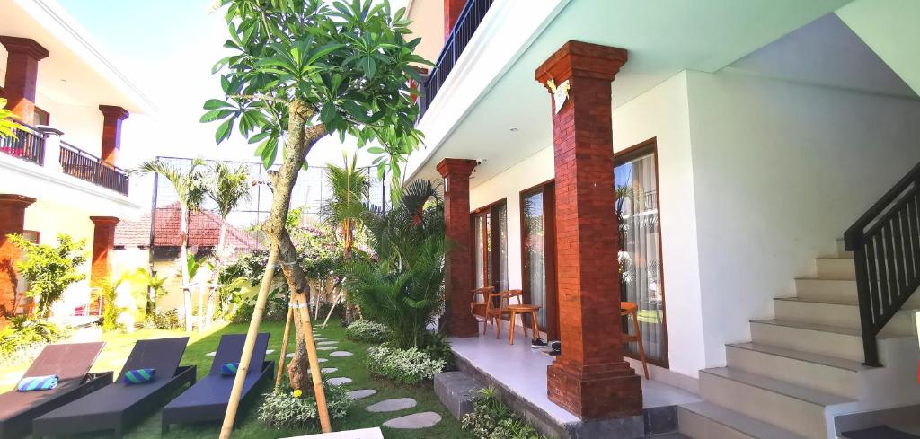 Двухместный (Номер Делюкс с кроватью размера «queen-size»), Santi HomeStay