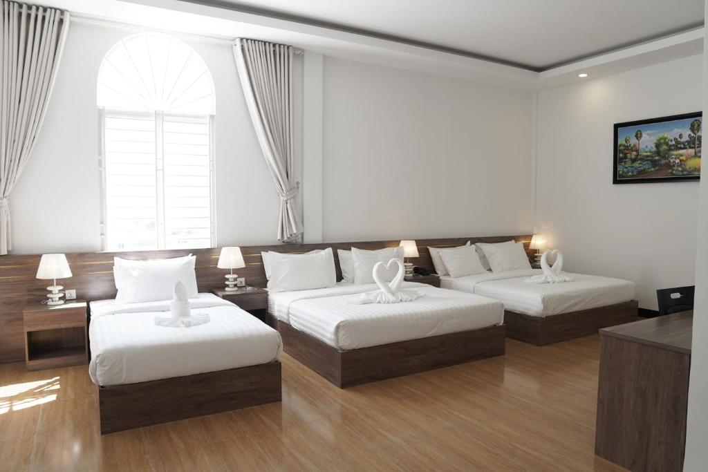 Apple Hotel Three - near PNH airport photo 4