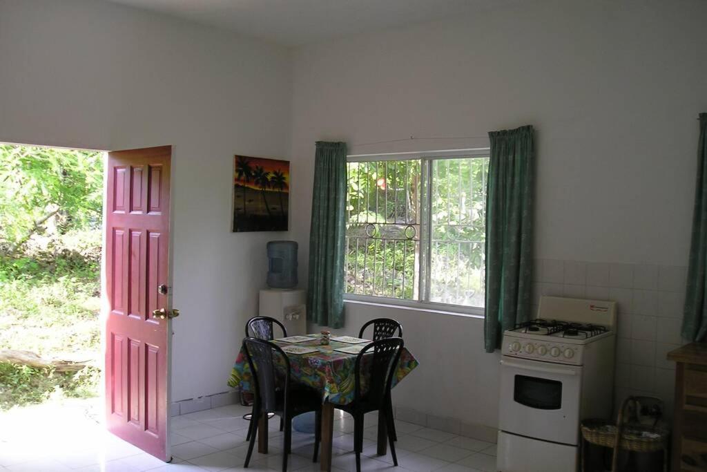 Moves Rasta Cottage photo 4