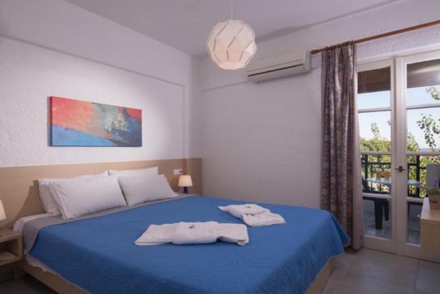 Castello Apartments photo 3