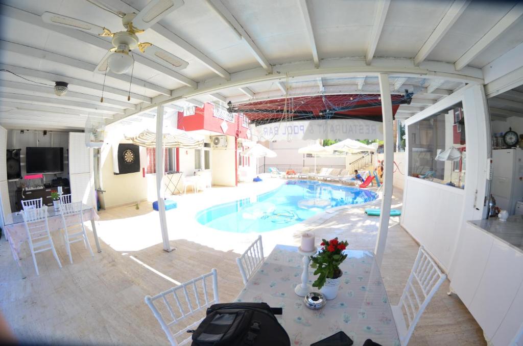 Side Apart Hotel photo 2