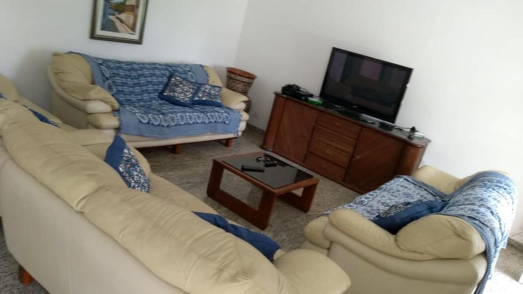 Casa Eventos e Temporada com 4 suites, piscina, churrasqueira, Wi-Fi, Ar Condicionado - Proximo Praia Mar Casado e Pernambuco - Guaruja - photo 3