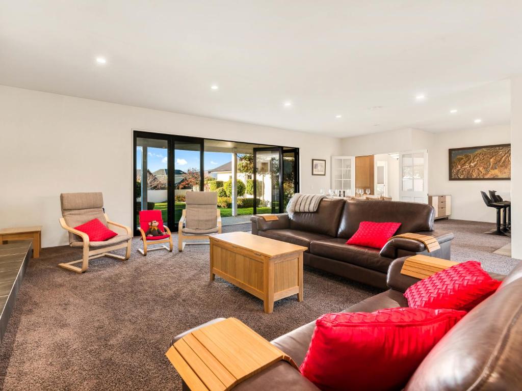 Willowridge Escape - Wanaka Holiday Home photo 2