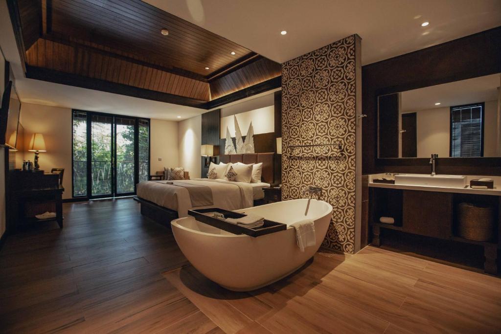 Сьюит (Полулюкс, вид на бассейн), The Vira Bali Boutique Hotel & Suite