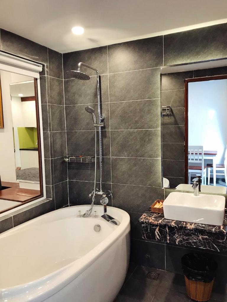 Студио (Номер-студио с джакузи), Hưng Thành Luxury Hotel & Apartments