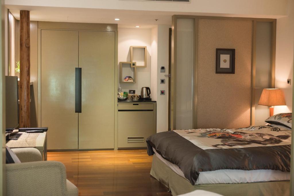 Cedarwood Villa photo 4