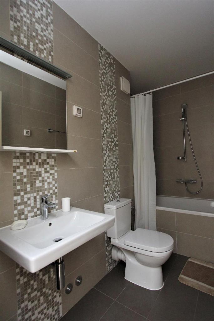 4 Stars 1 BR Apartment Morinj D4 photo 3