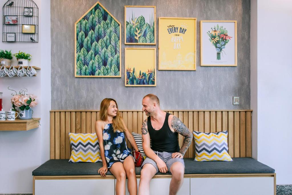 Khách sạn Happy Day