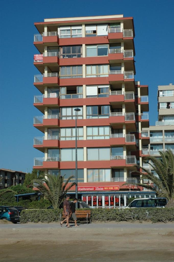 CAP CASTELL 8-A photo 4