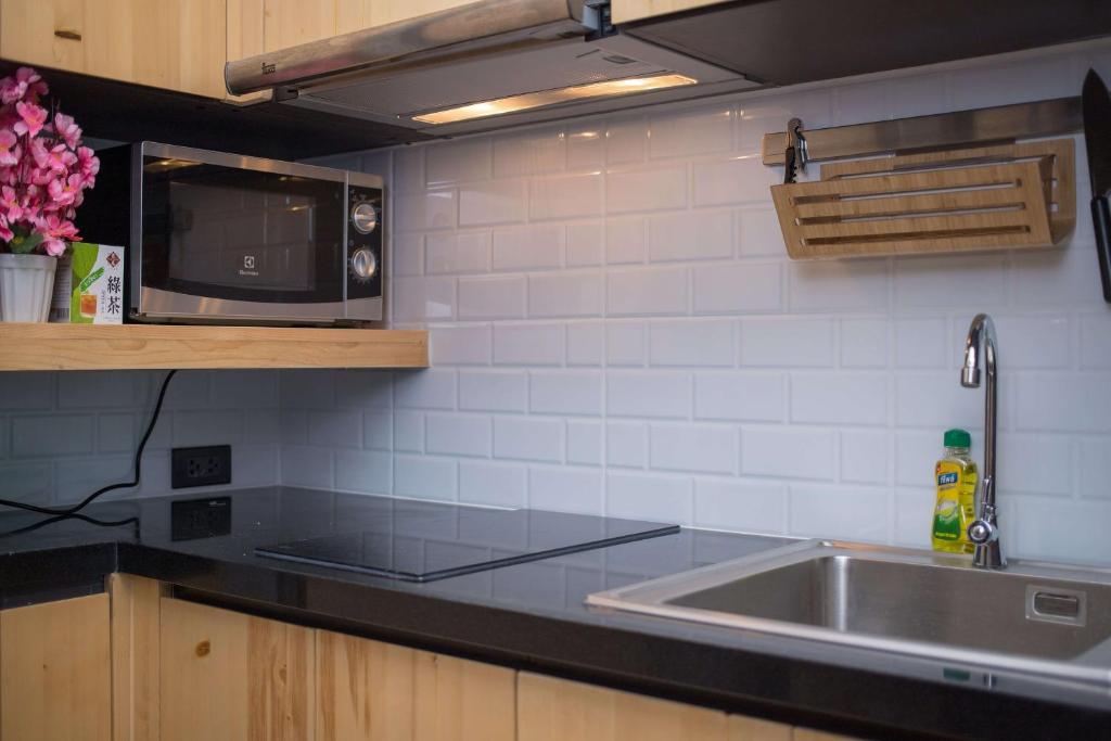 Лофт-студия 10 минут до пляжа B228 by IBG Property photo 2