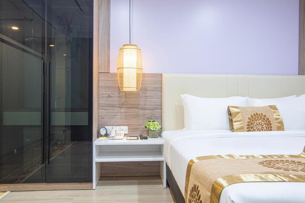 Двухместный (Классический двухместный номер с 1 кроватью), Bridge Lakeside Hotel Hanoi
