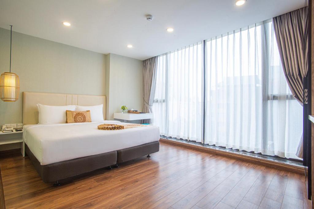 Студио (Номер-студио с видом на город), Bridge Lakeside Hotel Hanoi