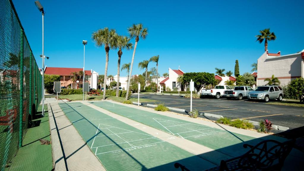 Runaway Bay 185 - 1357300 photo 1