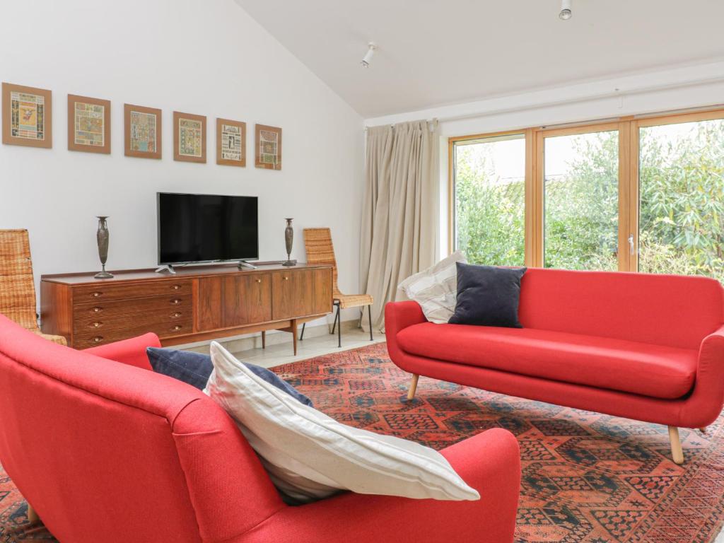 Frater House photo 3
