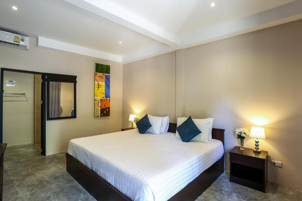 Naiharn Beach Resort - SHA Plus Extra photo 3