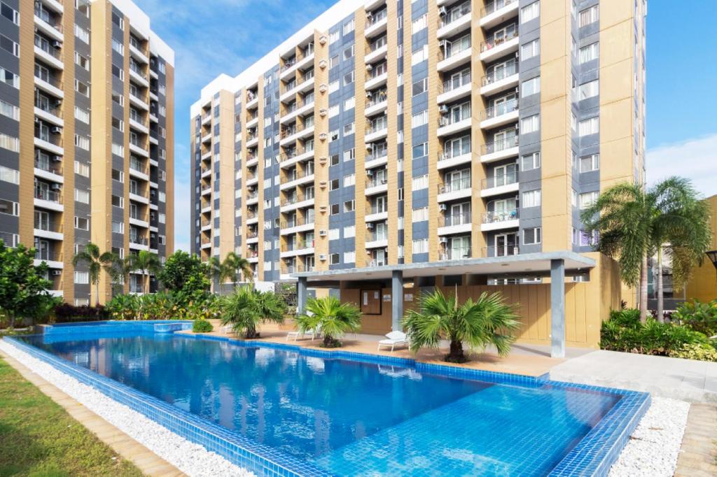 1BR Interiored Condo with WiFi, Netflix, Hot Shower - The Hive Residences photo 1