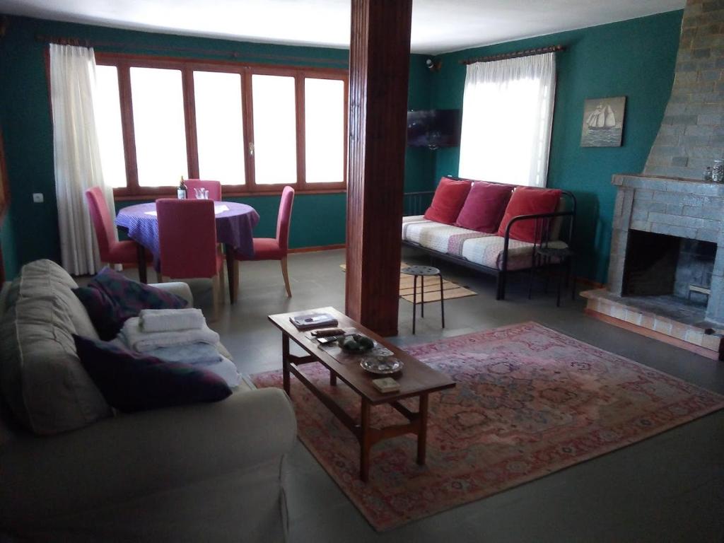 Gerakina beach cottage photo 3