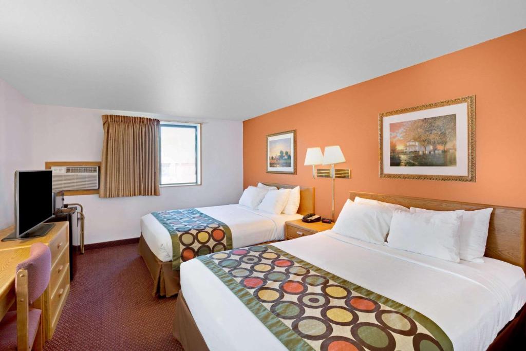 Super 8 by Wyndham Aberdeen East photo 3