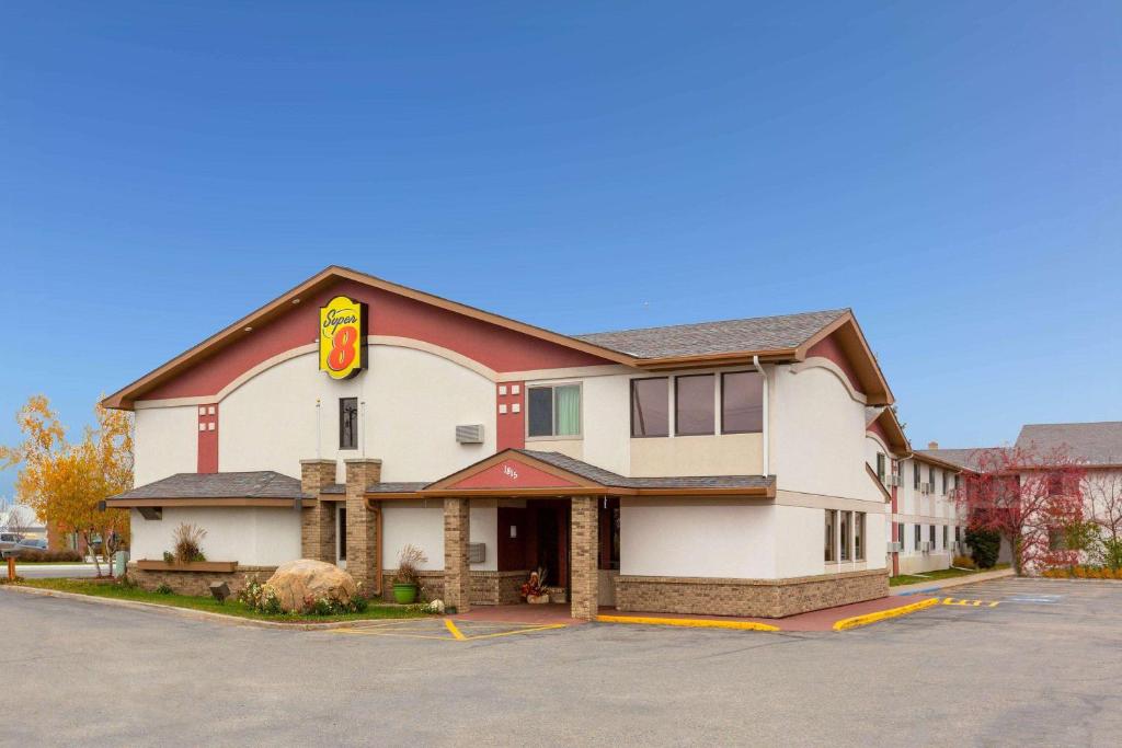 Super 8 by Wyndham Bemidji MN photo 1