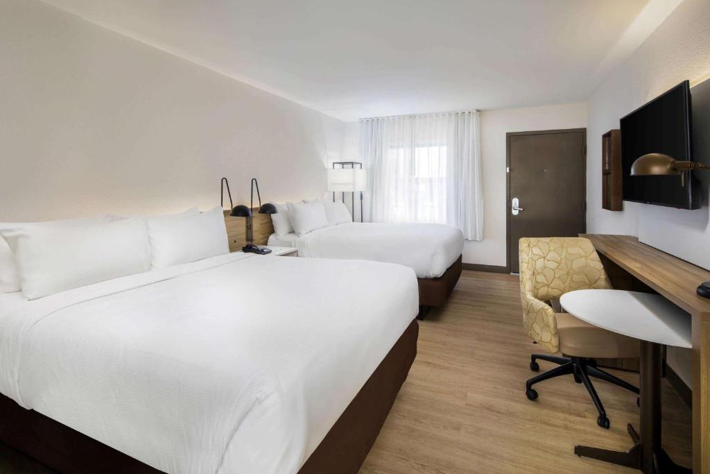 Wyndham Garden Marietta Atlanta North image