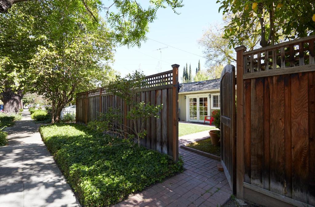 Willow Glen Private Studio photo 1