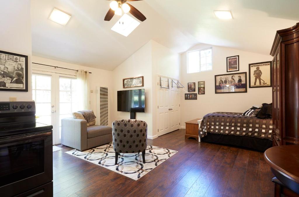 Willow Glen Private Studio photo 4