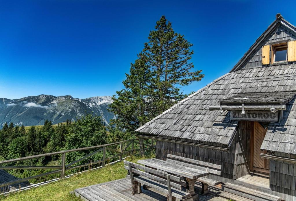 Koča Zlatorog - Velika planina photo 3