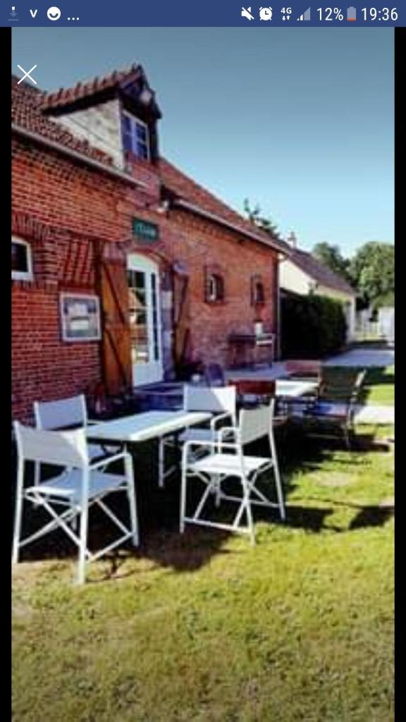 Auberge de villechaume - Tap to explore photos
