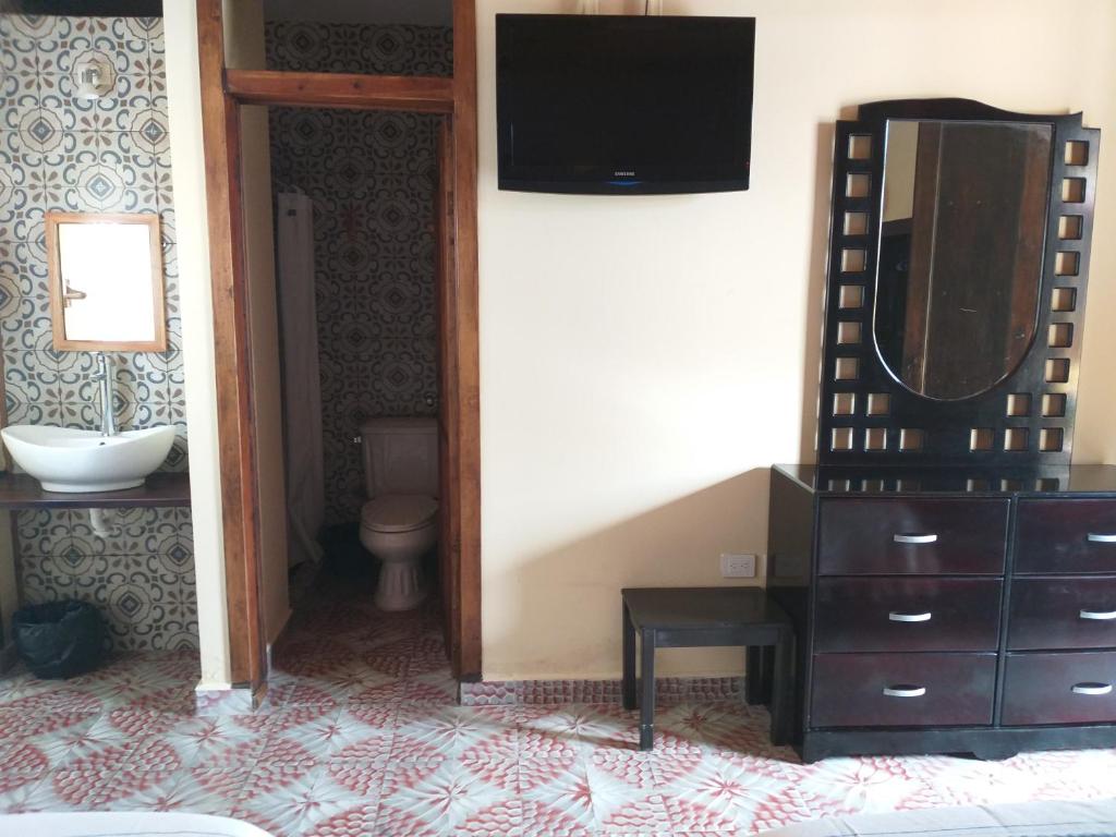 De las Flores Hotel photo 4