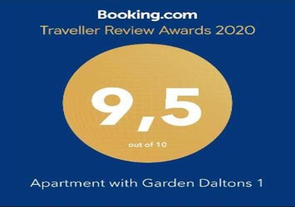Apartment with Garden Daltons 1 photo 1