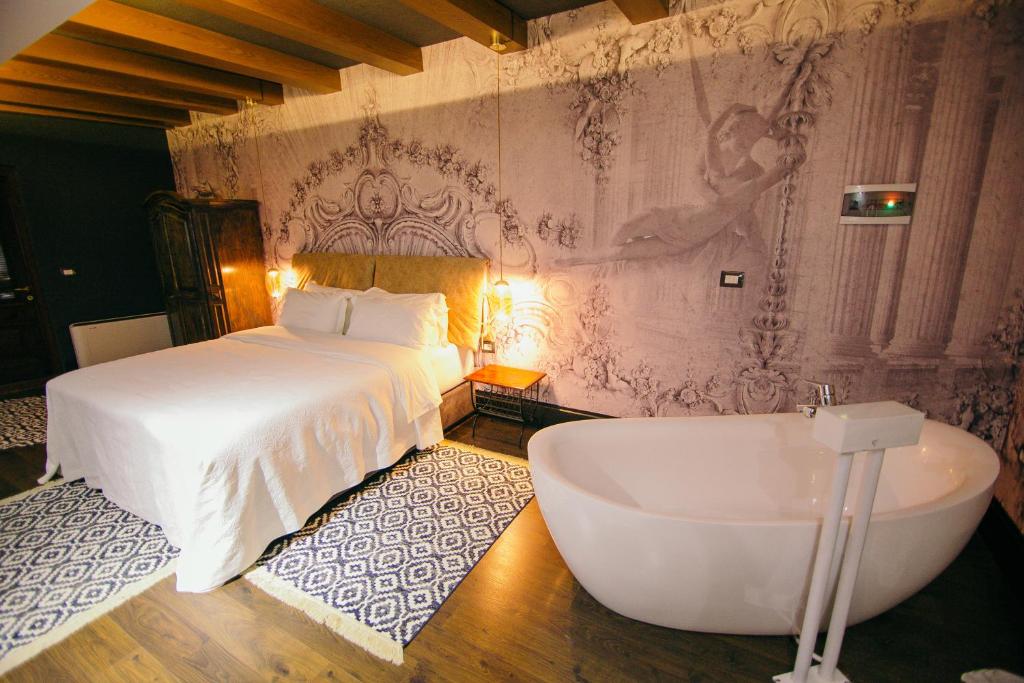 Cathedral Boutique Hotel photo 3