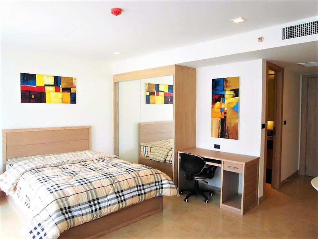 The Cliff sea & pool views studio apartment Pratumnak Pattaya photo 1