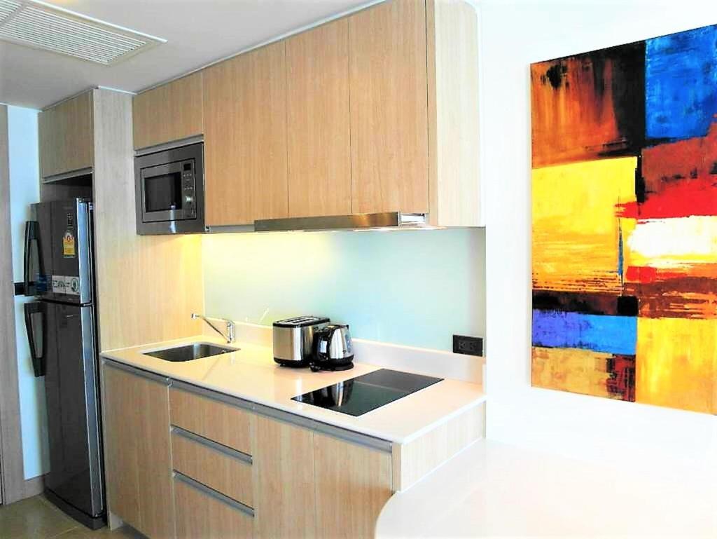 The Cliff sea & pool views studio apartment Pratumnak Pattaya photo 2