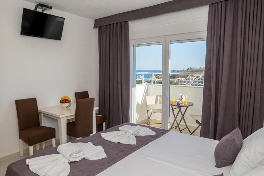 Apartmani Nela Sutomore
